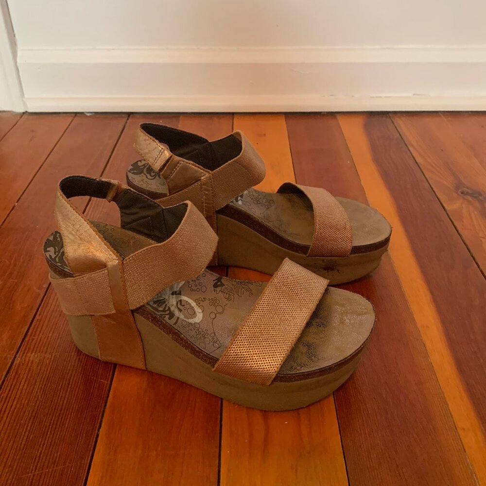 OTBT Bushnell Platform Wedge Sandal Size 7.5